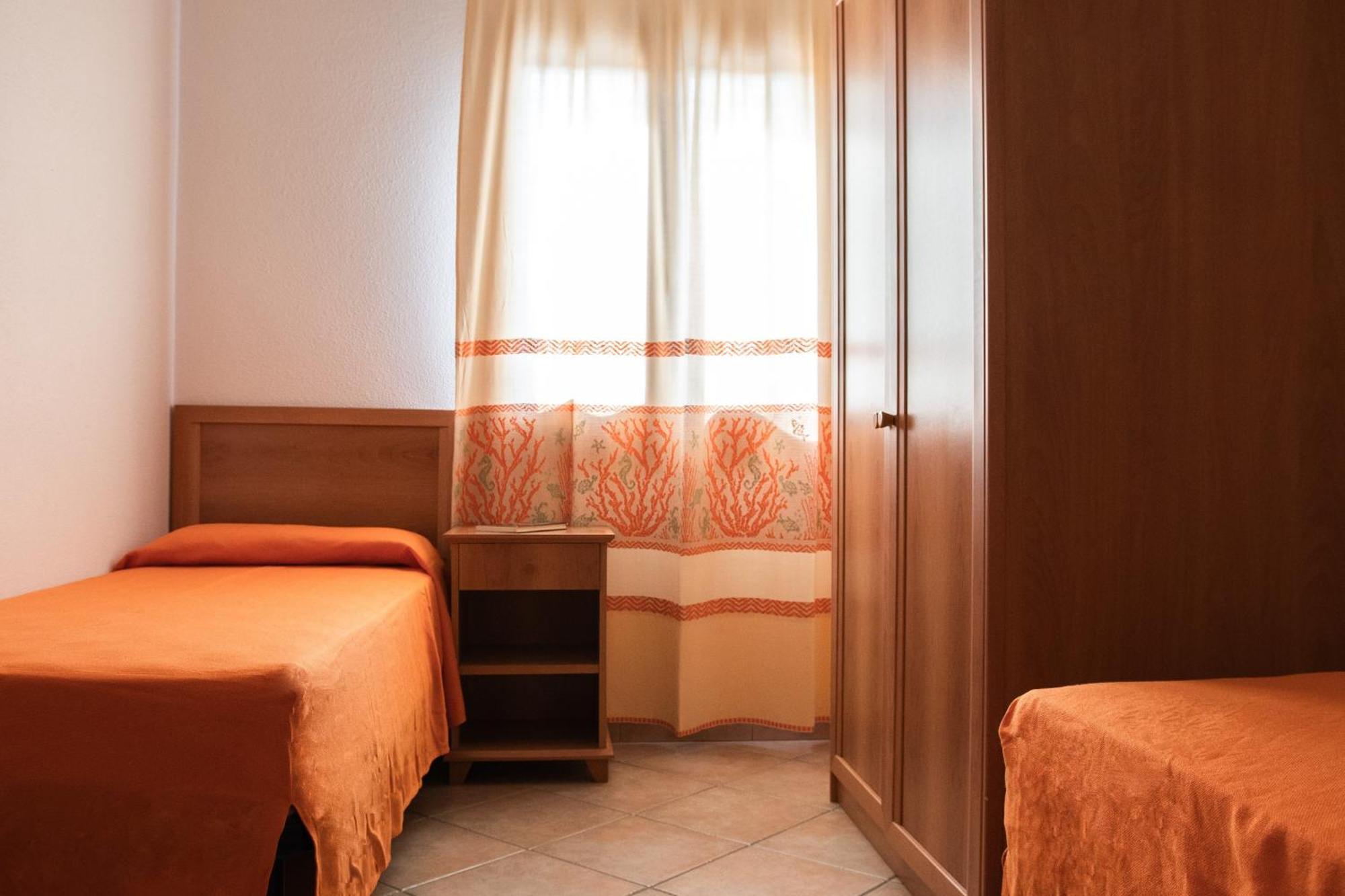 كالا ليبيروتو Residence Cala Viola المظهر الخارجي الصورة