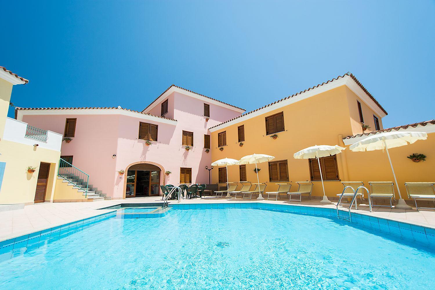 كالا ليبيروتو Residence Cala Viola المظهر الخارجي الصورة