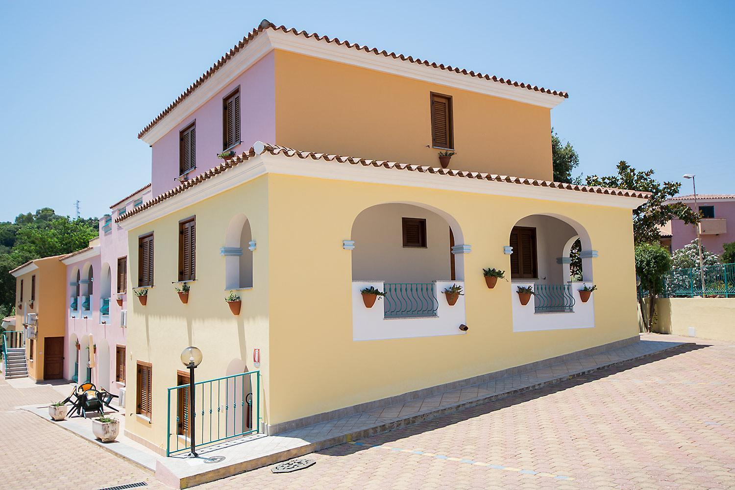 كالا ليبيروتو Residence Cala Viola المظهر الخارجي الصورة