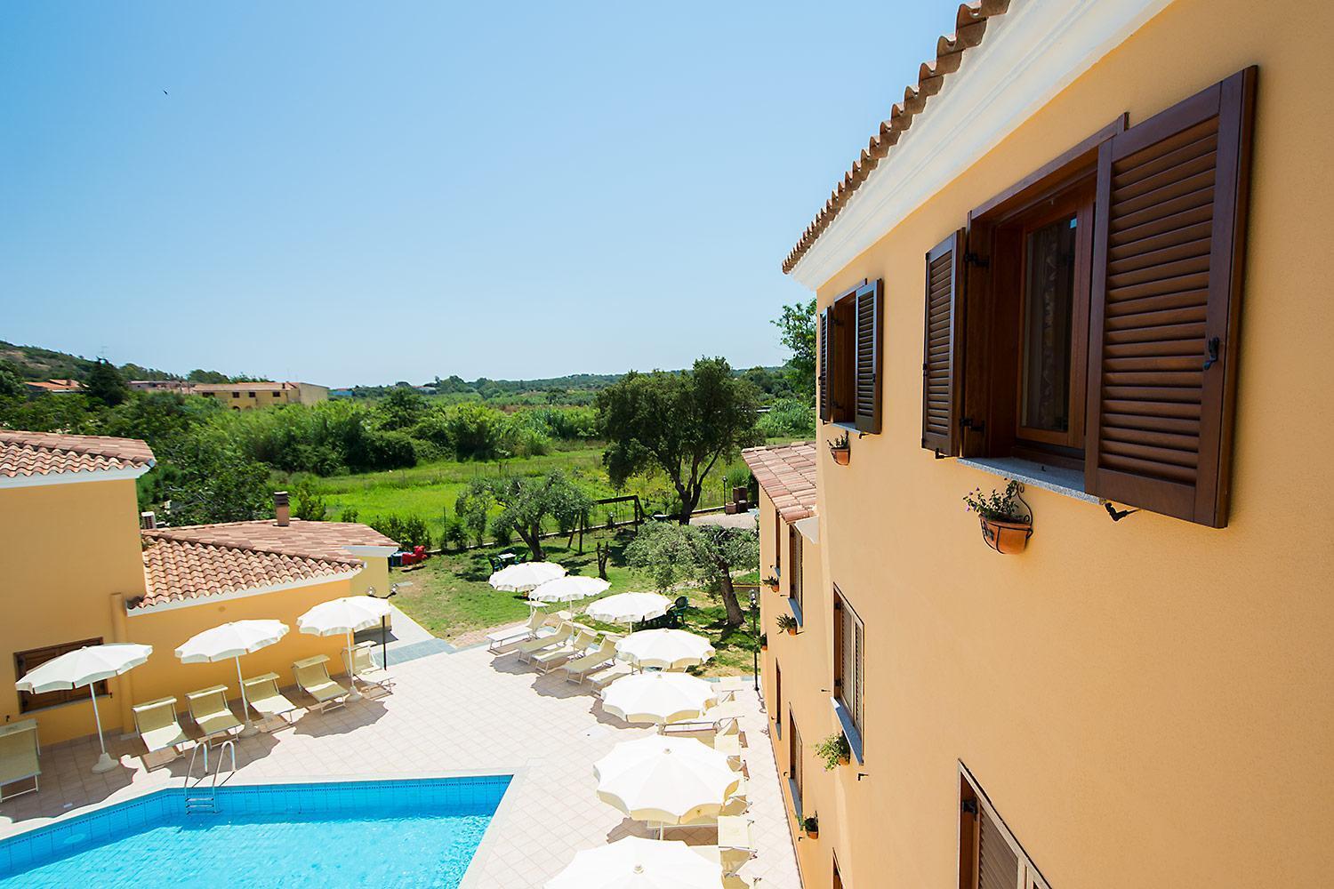كالا ليبيروتو Residence Cala Viola المظهر الخارجي الصورة