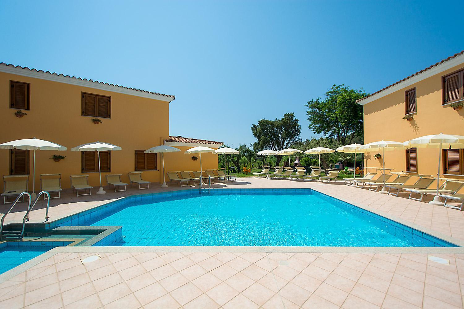كالا ليبيروتو Residence Cala Viola المظهر الخارجي الصورة