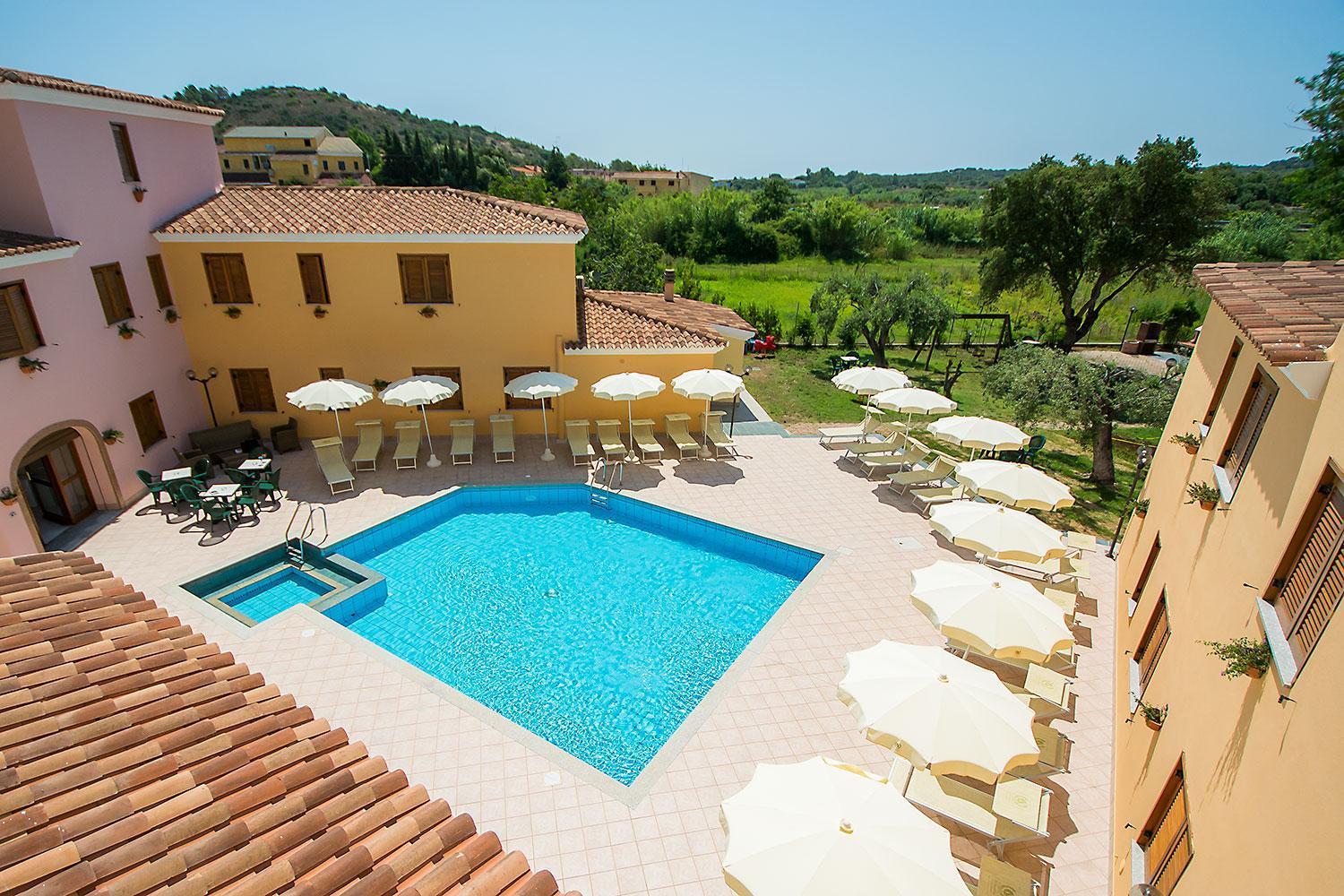 كالا ليبيروتو Residence Cala Viola المظهر الخارجي الصورة